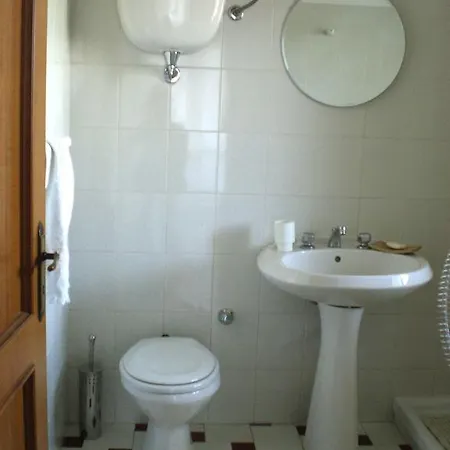Le Rose Bed & Breakfast