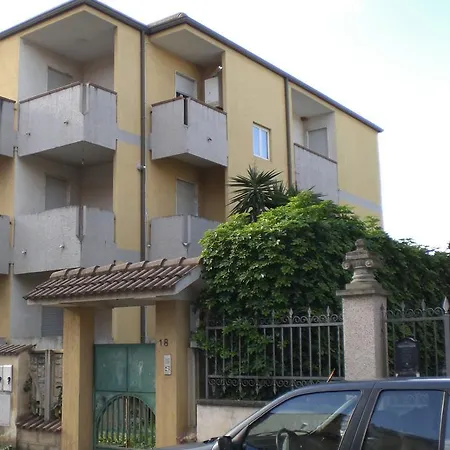 Le Rose Bed & Breakfast